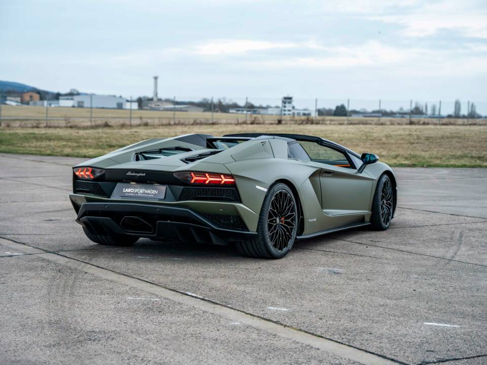 Bild 10/44 von Lamborghini Aventador S (2020)