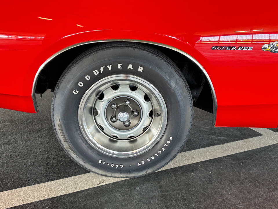Image 42/81 of Dodge Charger Super Bee 440 (1971)