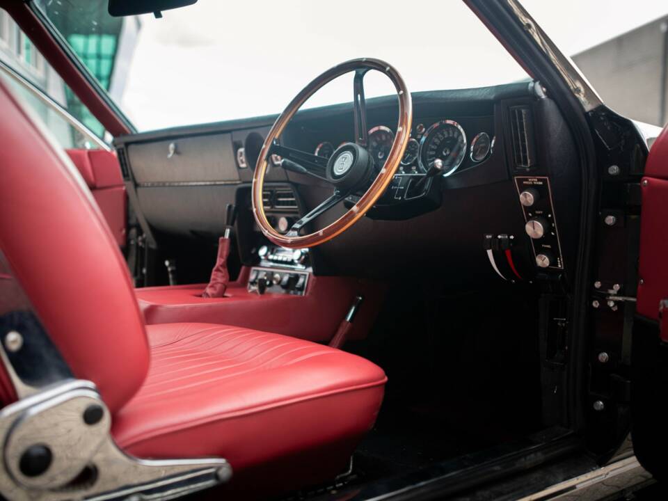 Bild 8/25 von Aston Martin DBS (1970)