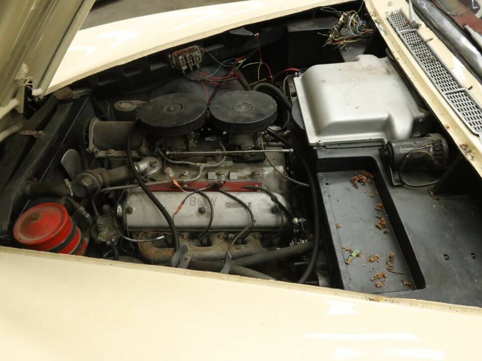 Immagine 4/50 di BMW 503 (1957)