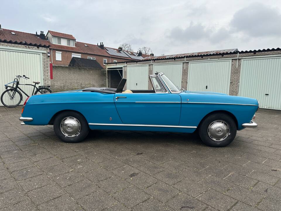 Bild 21/36 von Peugeot 404 Cabriolet (1967)