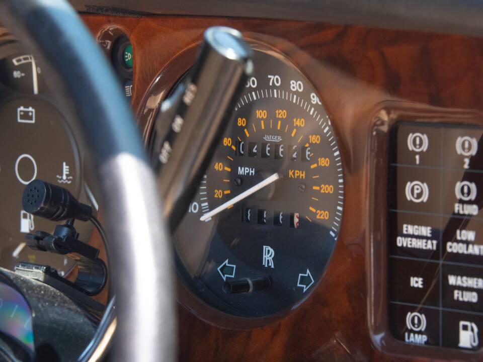 Image 26/50 de Rolls-Royce Corniche I (1981)