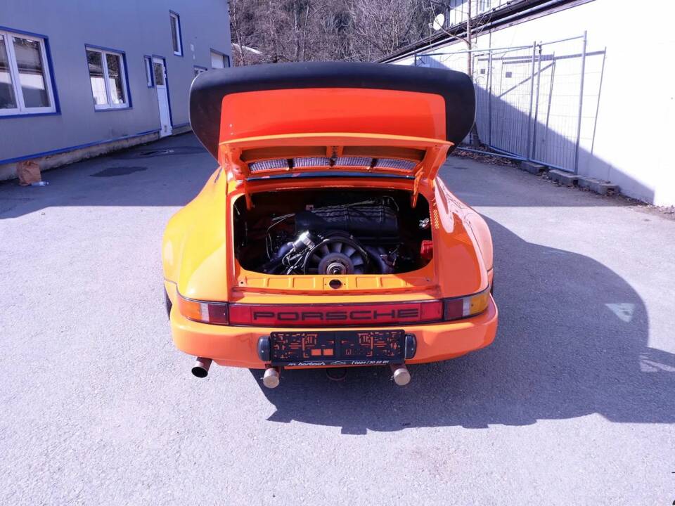 Image 70/97 of Porsche 911 SC 3.0 (1976)