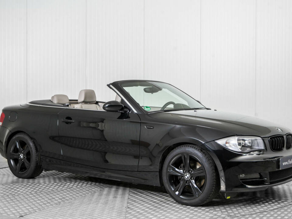 Image 5/50 of BMW 125i (2008)