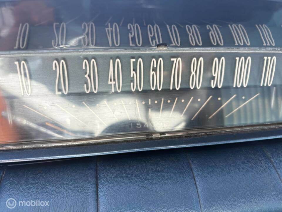 Image 41/49 of Oldsmobile F-85 Jetfire (1962)
