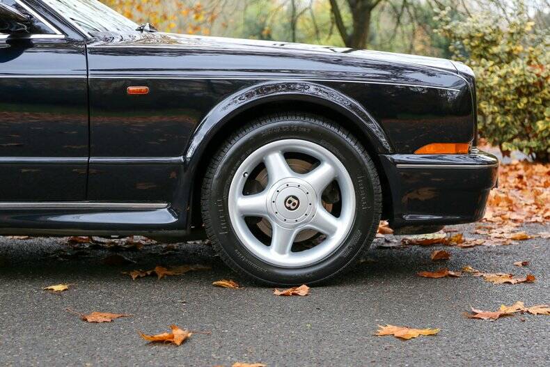 Image 27/50 de Bentley Continental T (1998)