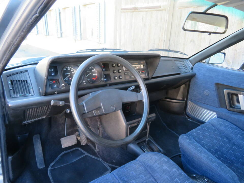 Bild 10/18 von Lancia Gamma Coupe 2500 I.E. (1981)