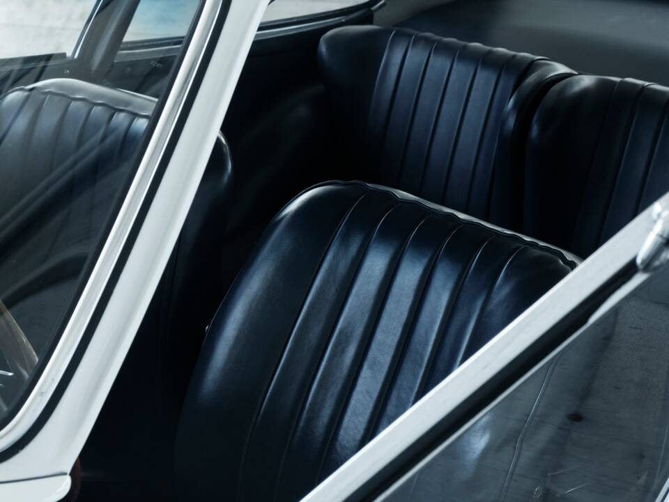 Immagine 43/50 di Porsche 912 (1966)