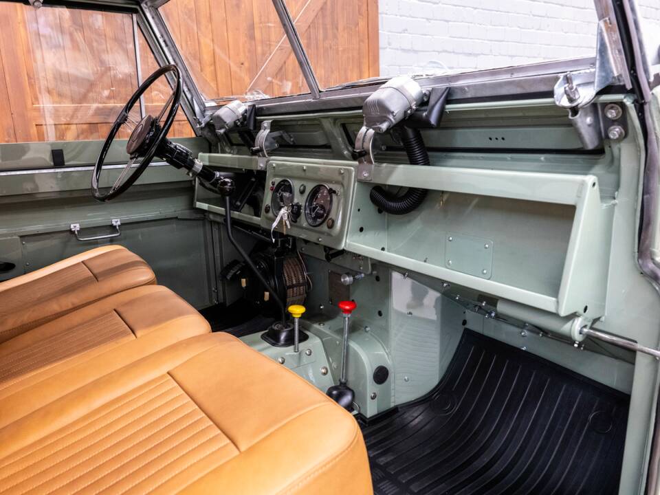 Immagine 22/48 di Land Rover 88 (1963)