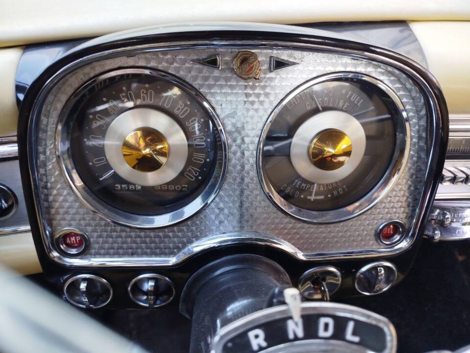 Bild 8/50 von Chrysler New Yorker (1954)