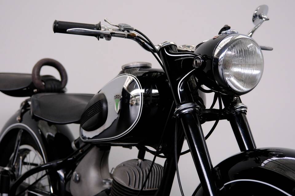 Image 18/86 de DKW RT 175 (1954)