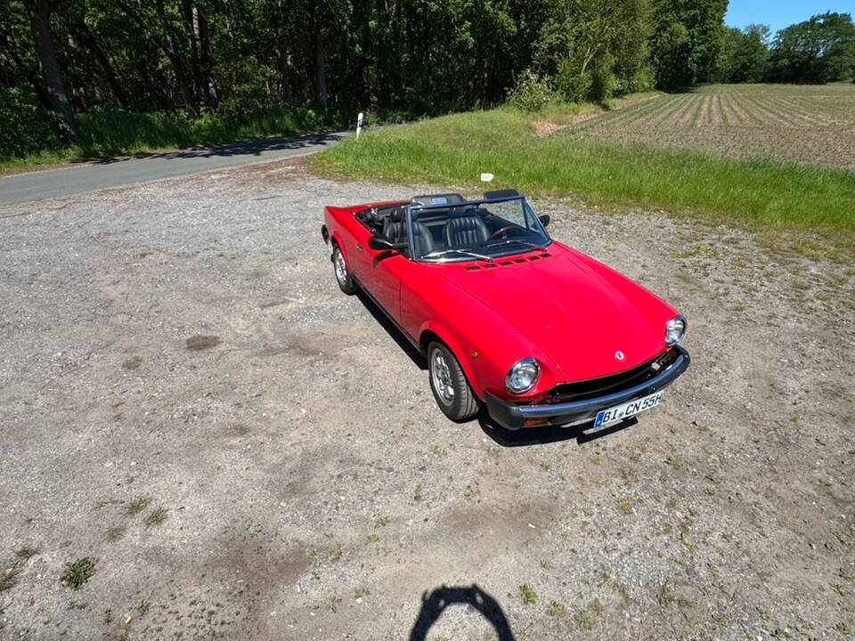 Afbeelding 30/100 van FIAT 124 Pininfarina Spidereuropa (1982)