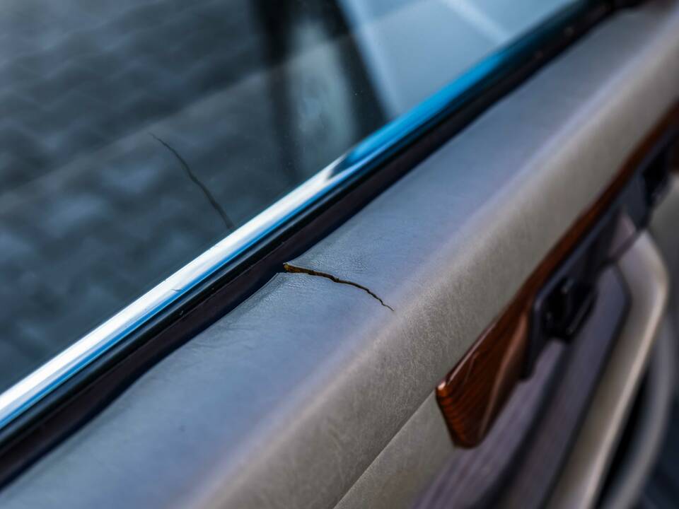 Image 103/175 of Mercedes-Benz 420 SE (1986)