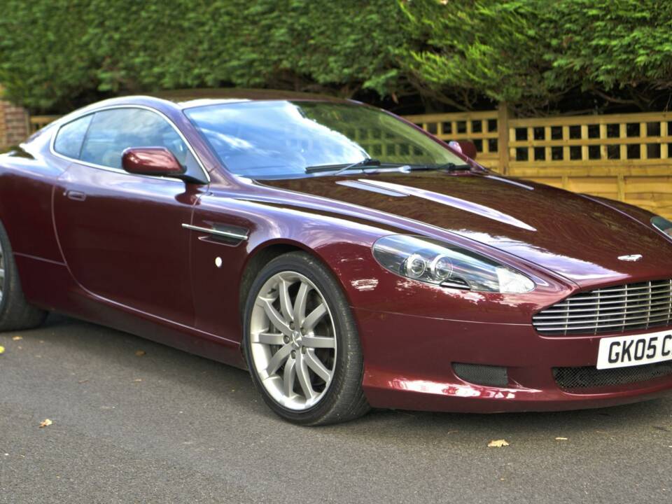 Bild 3/50 von Aston Martin DB 9 (2005)