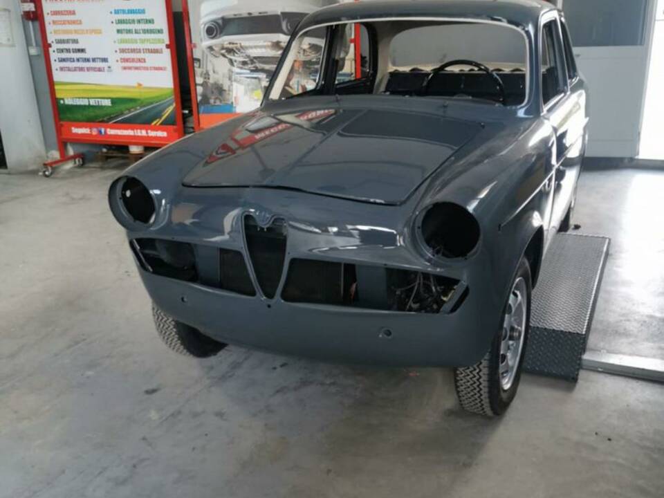 Image 22/39 of Alfa Romeo Giulietta TI (1962)