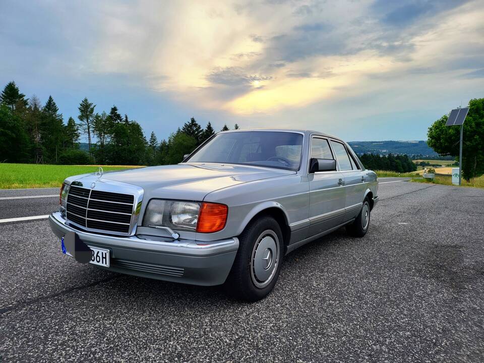Bild 6/12 von Mercedes-Benz 300 SE (1986)