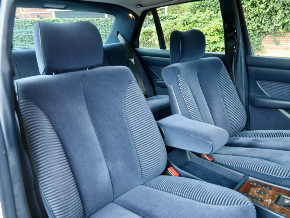 Bild 43/50 von Mercedes-Benz 380 SEL (1983)