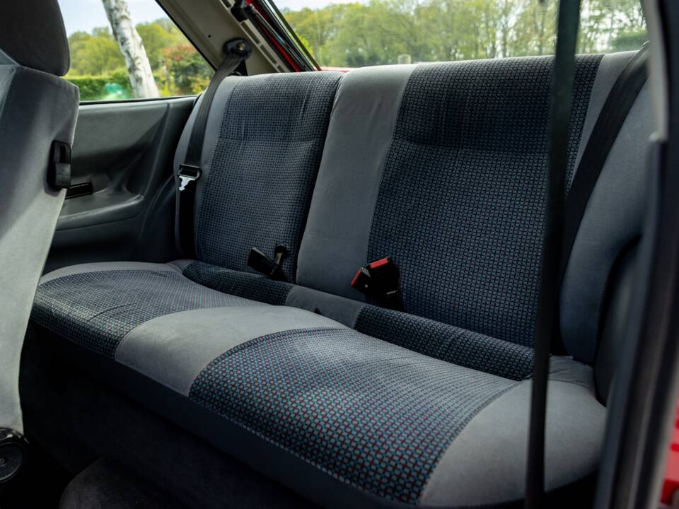 Afbeelding 40/45 van Ford Escort turbo RS (1990)