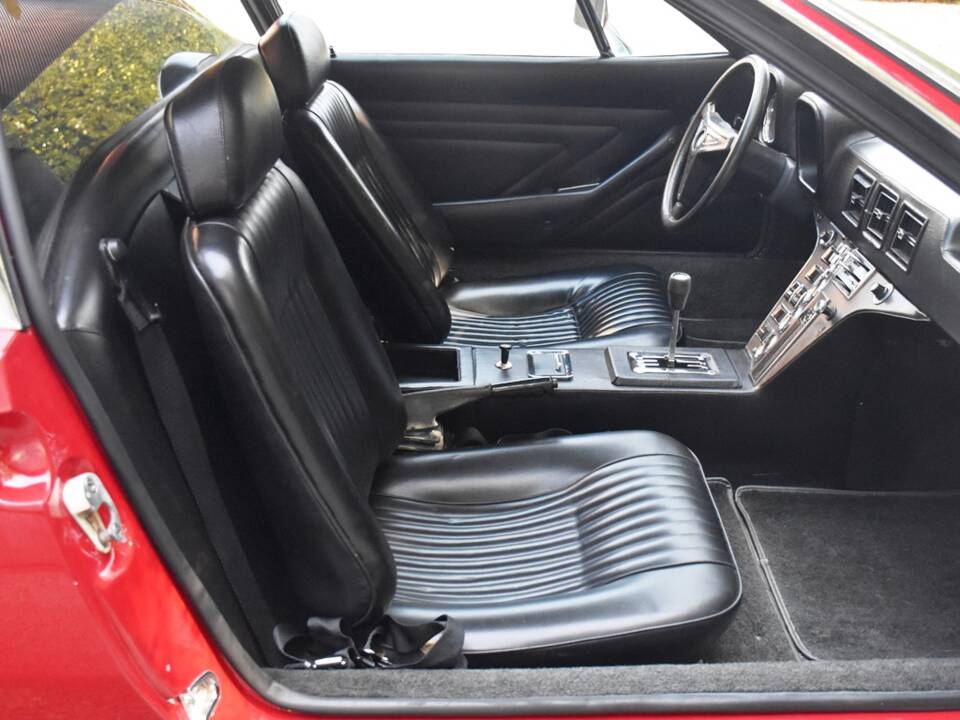 Image 21/43 of De Tomaso Pantera (1971)