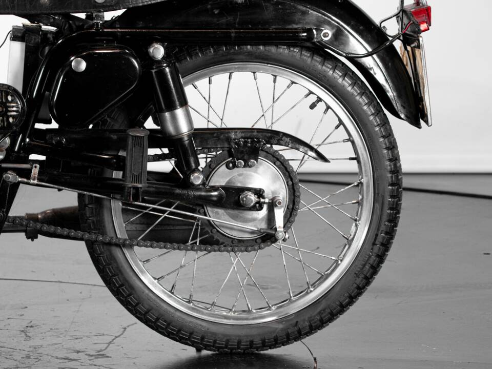 Bild 16/50 von Gilera 150 Sport (1954)