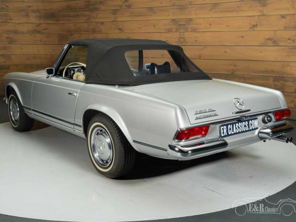 Image 12/19 de Mercedes-Benz 280 SL (1968)