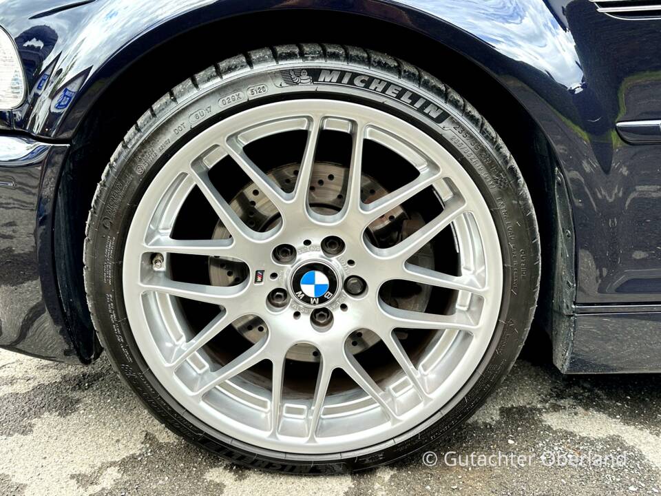 Image 15/16 of BMW M3 (2004)