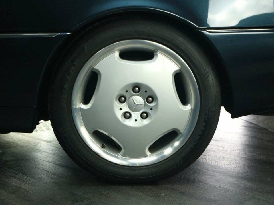 Bild 48/50 von Mercedes-Benz CL 420 (1998)