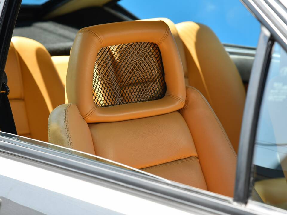 Bild 15/19 von Alfa Romeo GTV 6 2.5 (1986)