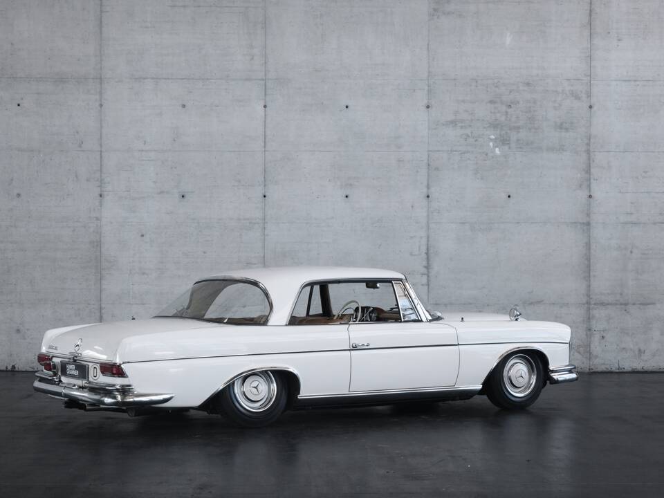 Afbeelding 9/50 van Mercedes-Benz 300 SE (1963)
