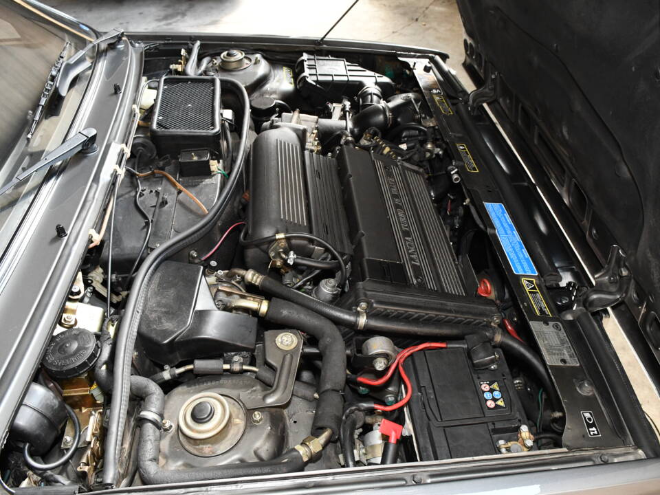Image 15/35 of Lancia Delta HF Integrale 16V (1990)