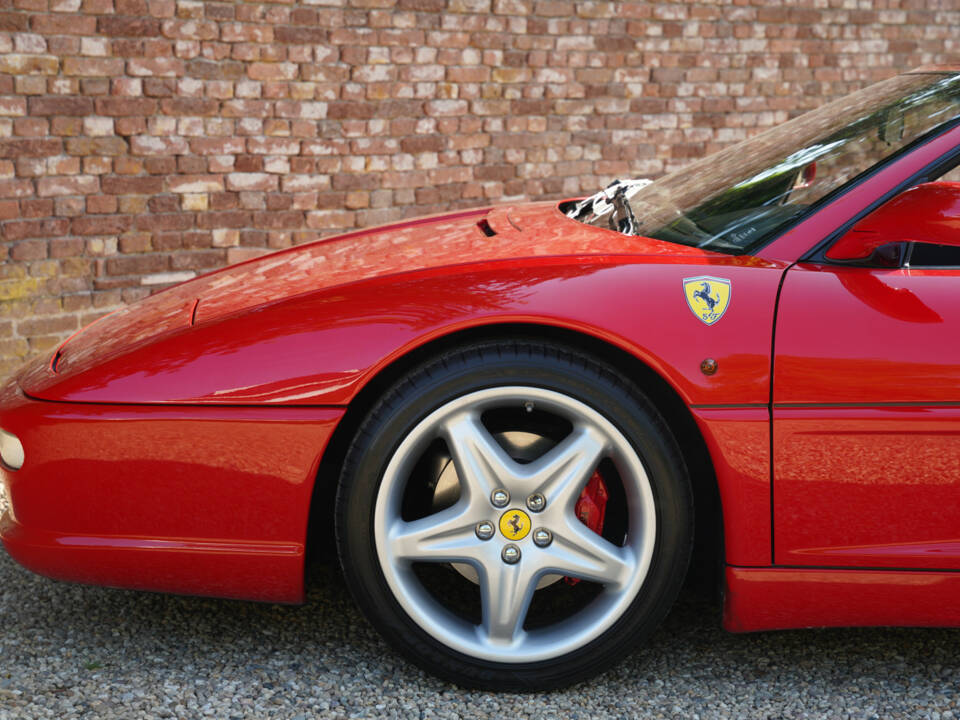 Imagen 42/50 de Ferrari F 355 F1 GTS (1998)