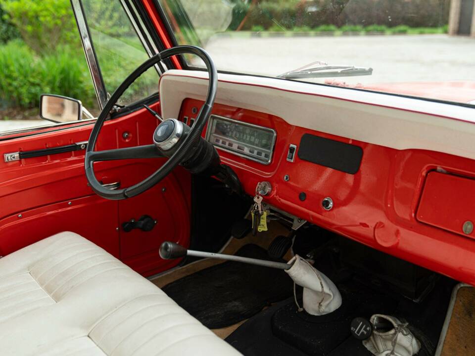 Imagen 29/50 de Jeep Commando (1976)