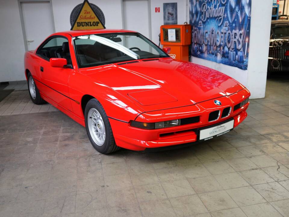 Immagine 2/50 di BMW 850i (1990)