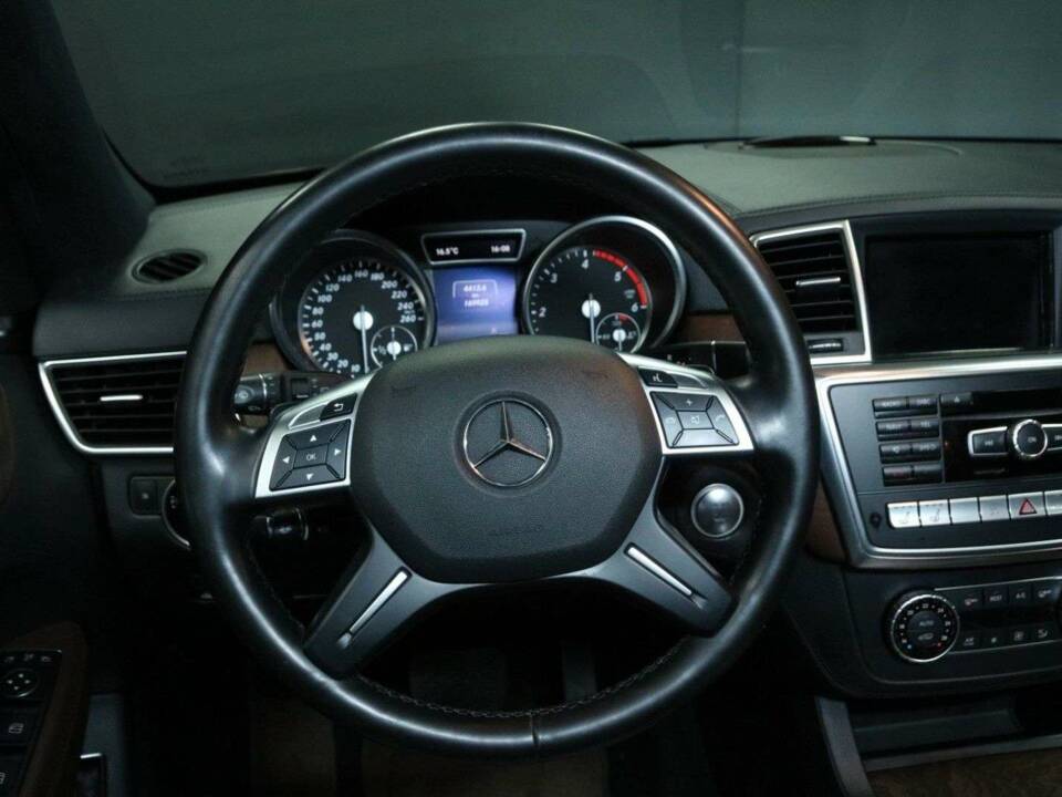 Bild 20/50 von Mercedes-Benz GL 350 BlueTEC 4MATIC (2016)