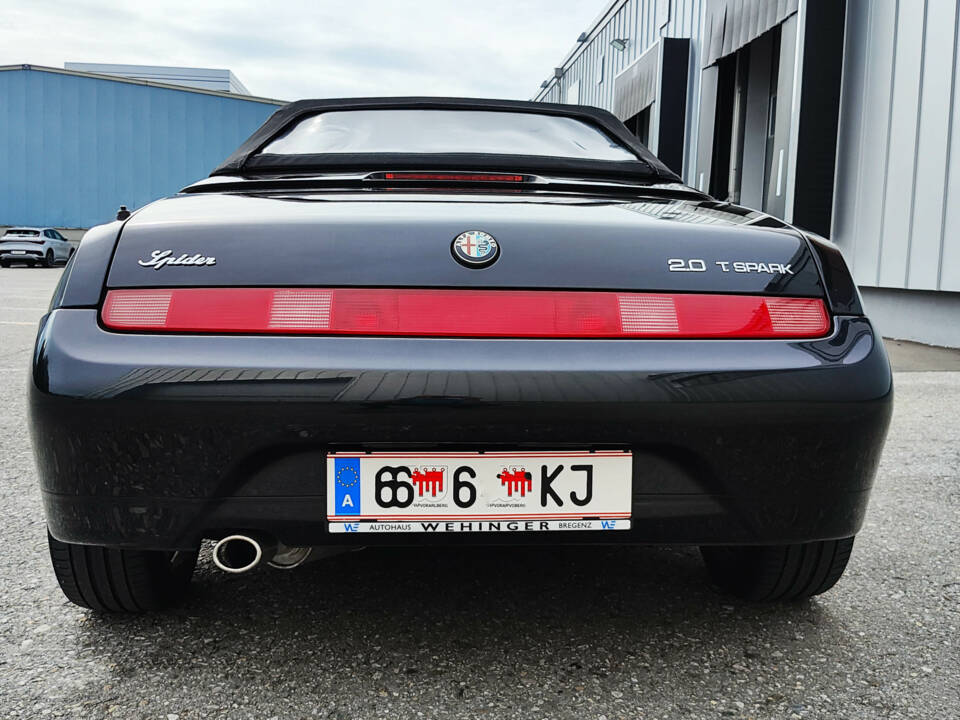 Bild 15/68 von Alfa Romeo Spider 2.0 Twin Spark 16V (2001)