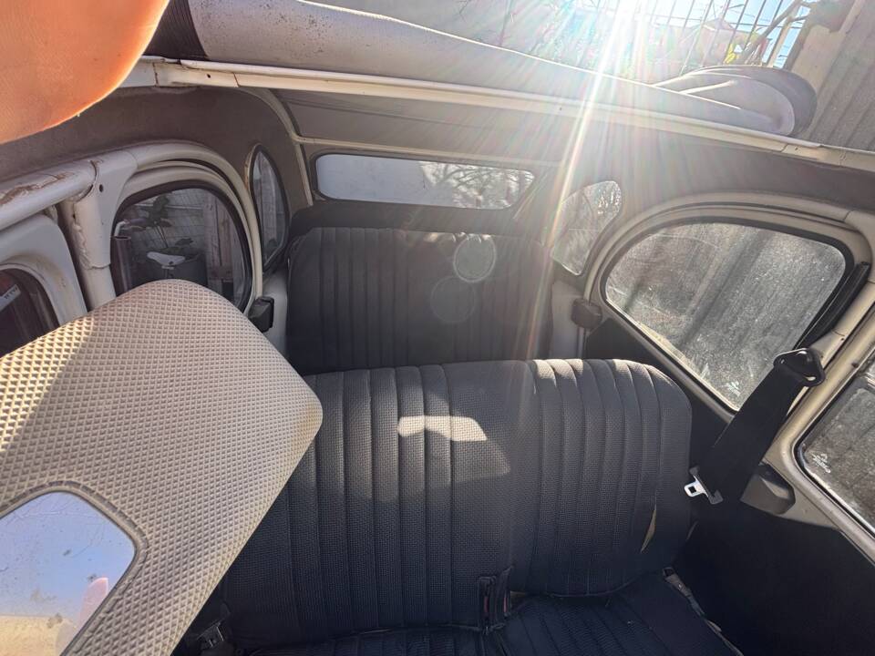 Afbeelding 32/54 van Citroën 2 CV 6 Club (1985)