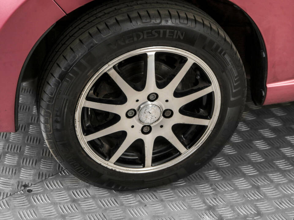 Image 22/48 of Suzuki Alto (2010)