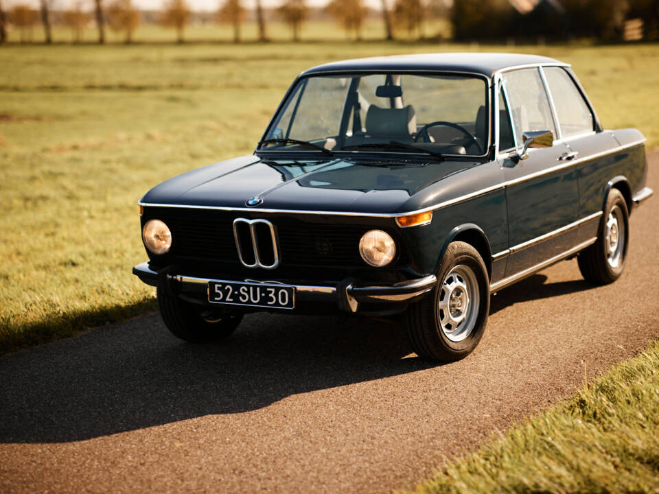Image 25/57 de BMW 1602 (1973)