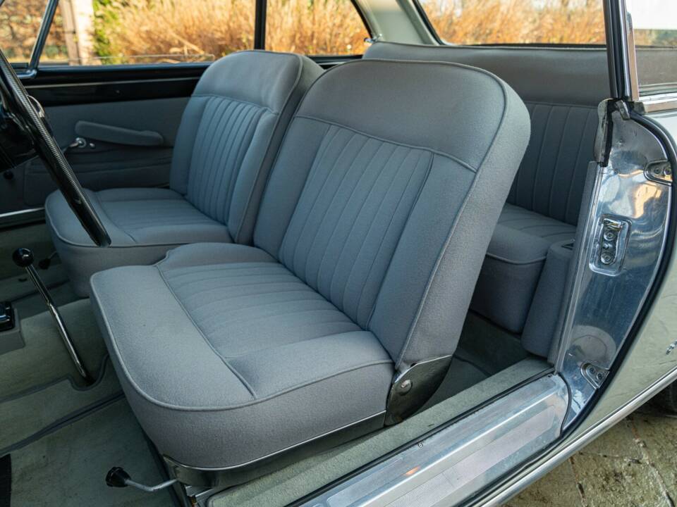Imagen 38/50 de Lancia Flaminia Coupe Pininfarina (1961)