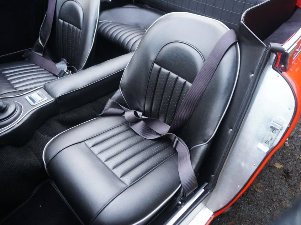 Immagine 13/18 di Austin-Healey 3000 Mk III (BJ8) (1964)