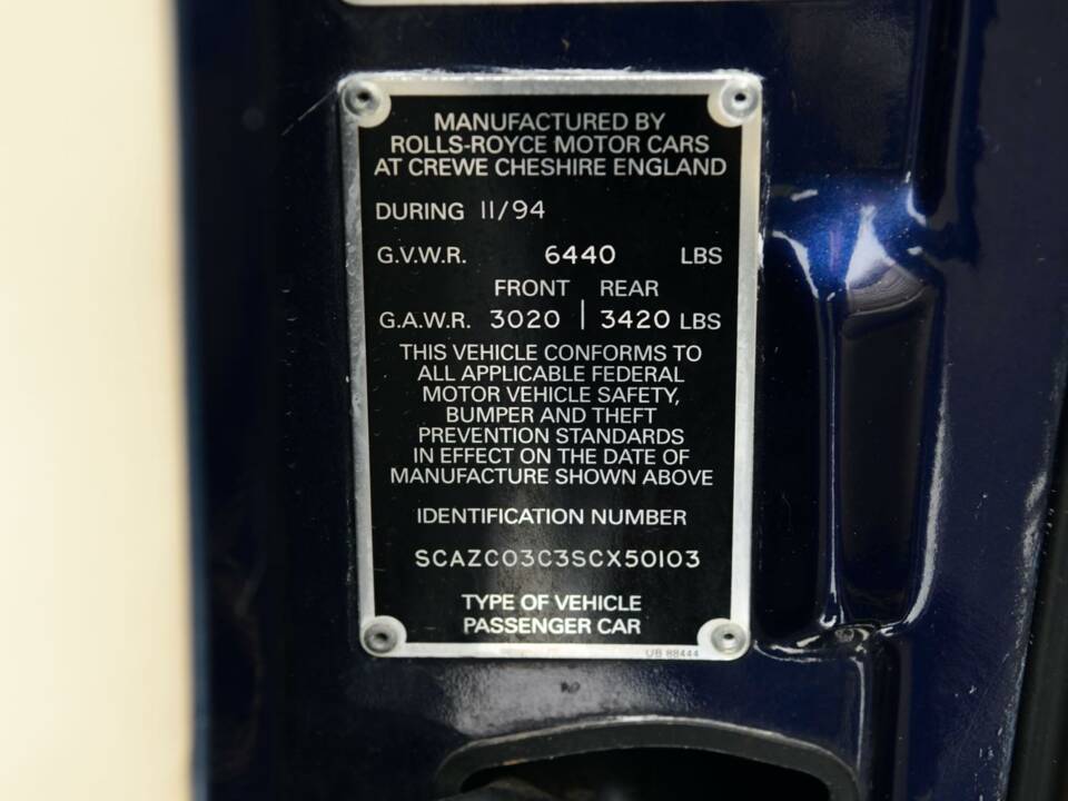 Image 41/50 of Rolls-Royce Corniche S (1995)