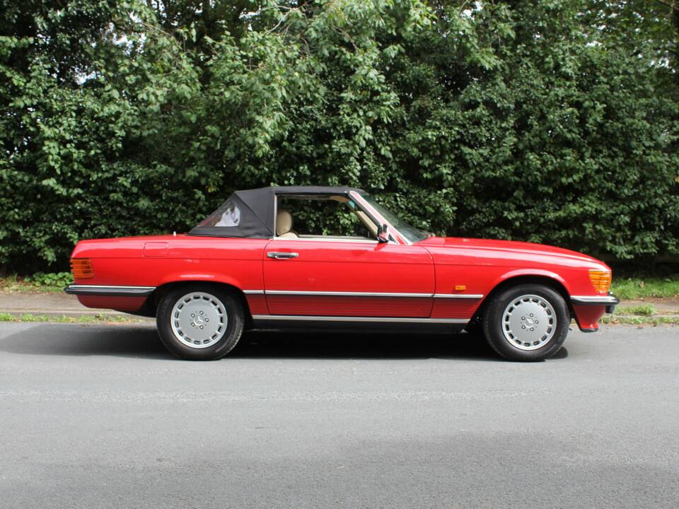 Image 8/20 of Mercedes-Benz 420 SL (1989)