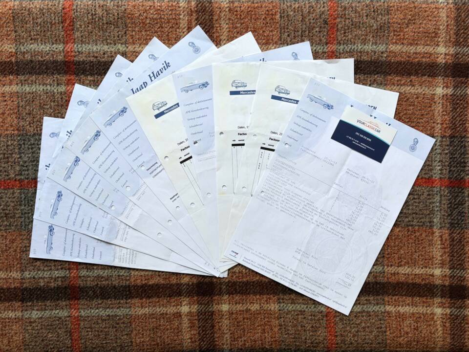 Bild 10/12 von Mercedes-Benz 250 (1971)