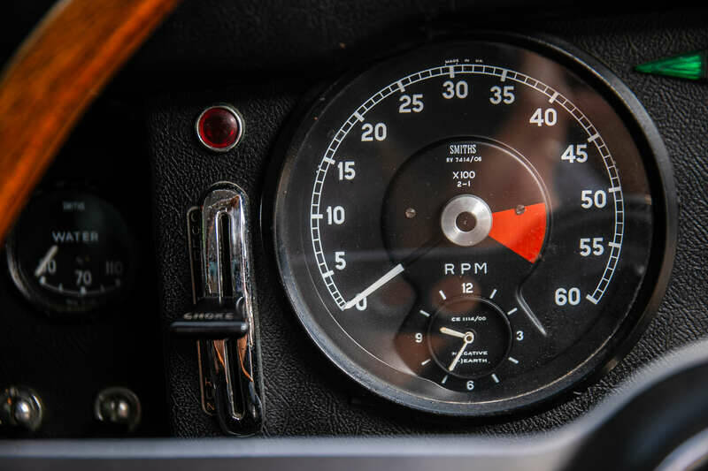 Image 34/40 de Jaguar Type E 4.2 (1967)