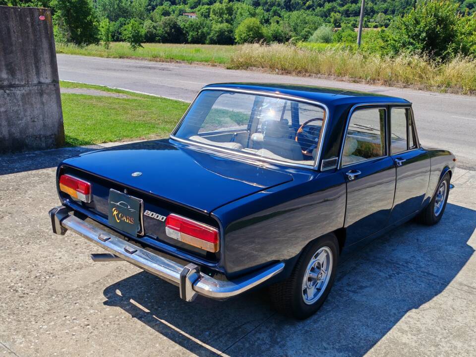 Image 9/50 of Alfa Romeo 2000 Berlina (1972)