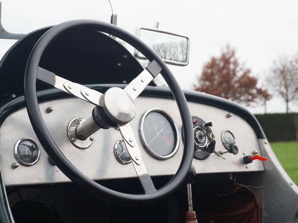 Imagen 7/13 de Chrysler Special (1930)