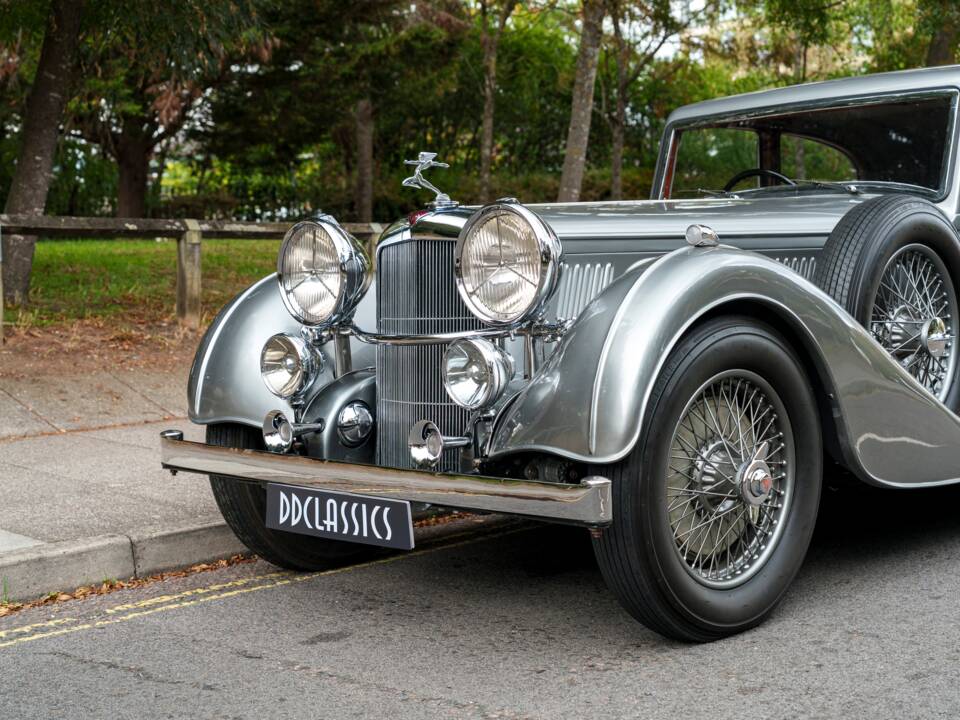 Image 8/25 de Alvis 4.3 Liter Saloon (1937)