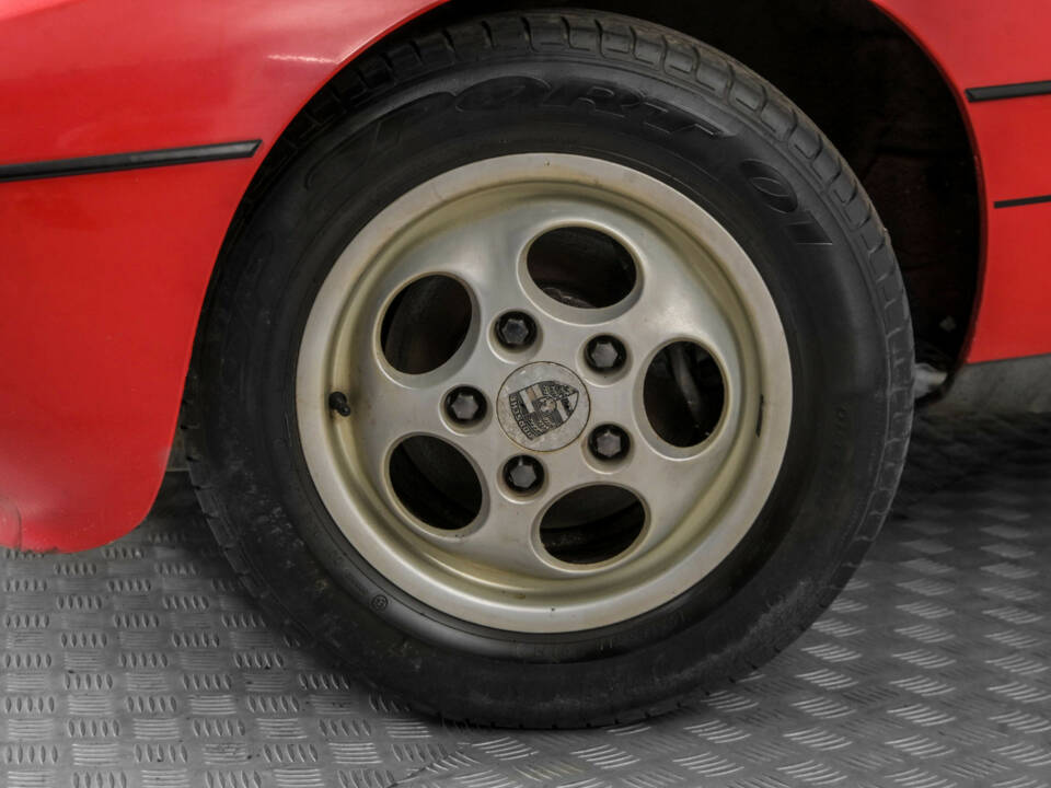 Immagine 4/50 di Porsche 924 S (1987)