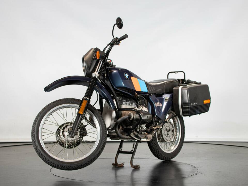 Immagine 7/50 di BMW DUMMY (1986)