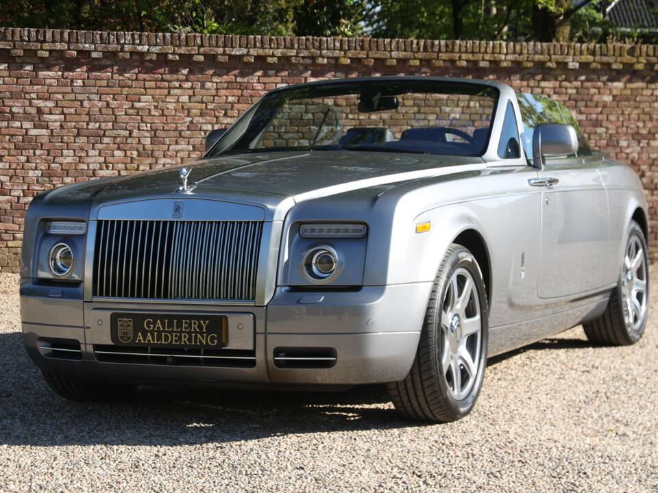 Image 35/50 of Rolls-Royce Phantom DHC (2009)